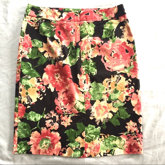 Talbots Petites Floral Pencil Skirt - Picture 5 of 5